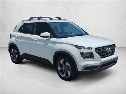 Lunar White 2025 Hyundai VENUE SEL