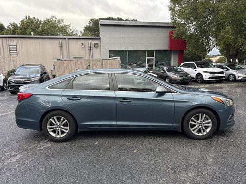 2016 Hyundai SONATA SE