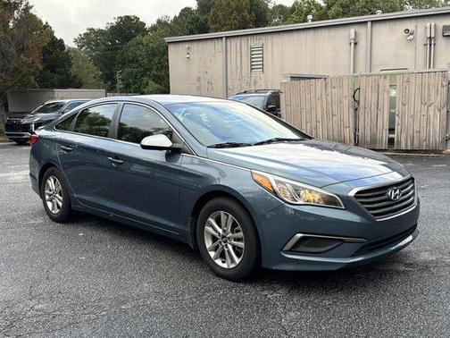 2016 Hyundai SONATA SE