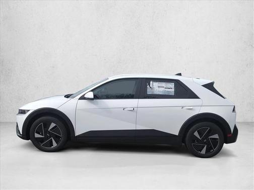 Atlas White 2026 Hyundai IONIQ 5 SE