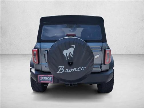 Carbonized Gray Metallic 2021 Ford Bronco Outer Banks