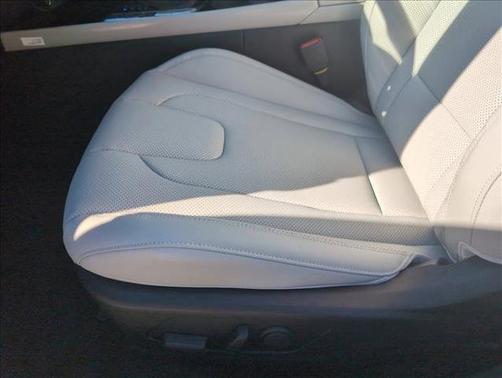 2026 Hyundai ELANTRA HEV Limited