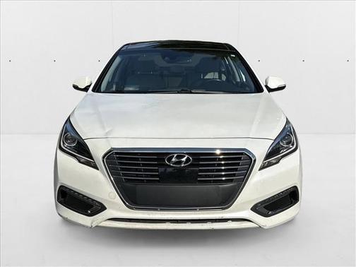 2016 Hyundai SONATA Hybrid Limited