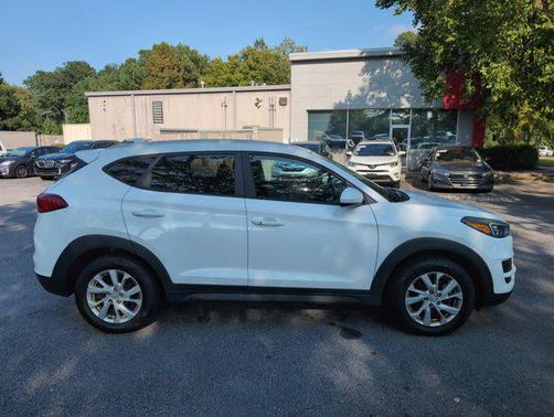 Dazzling White 2019 Hyundai TUCSON Value