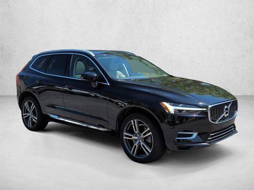 Onyx Black Metallic 2021 Volvo XC60 Recharge Plug-In Hybrid T8 Inscription Expression