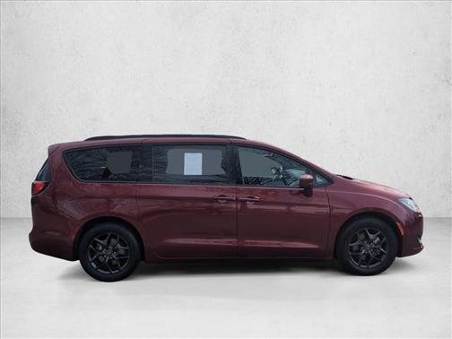 2019 Chrysler Pacifica Touring-L Plus