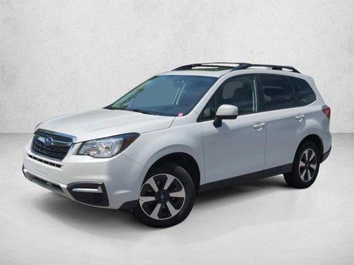 Crystal White Pearl 2017 Subaru Forester 2.5i Premium