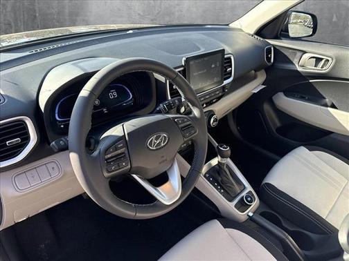 2025 Hyundai VENUE SEL