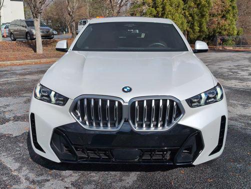 2025 BMW X6 xDrive40i