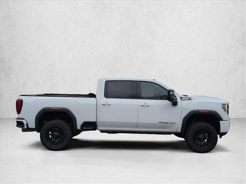 2022 GMC Sierra 2500 AT4