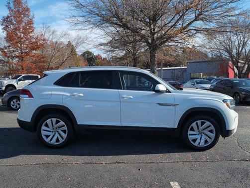 2021 Volkswagen Atlas Cross Sport 2.0T SE w/Technology 4MOTION