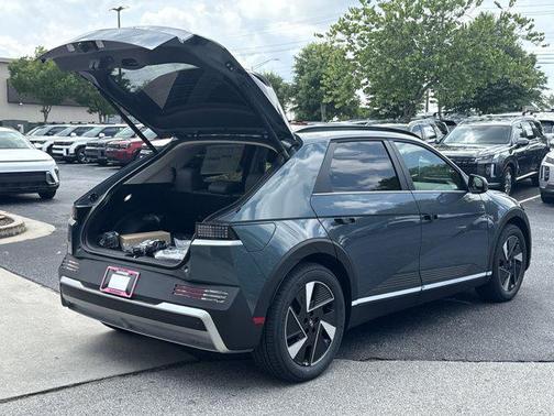 2025 Hyundai IONIQ 5 SEL