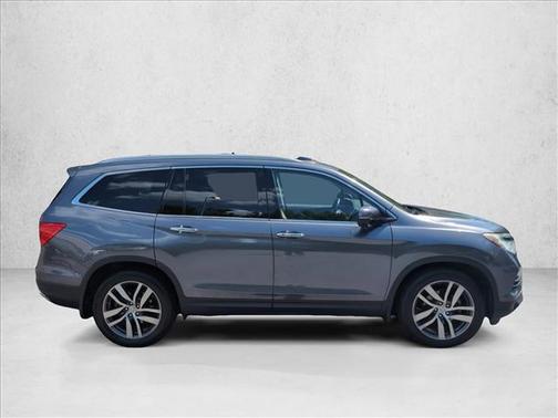 Modern Steel Metallic 2017 Honda Pilot Touring