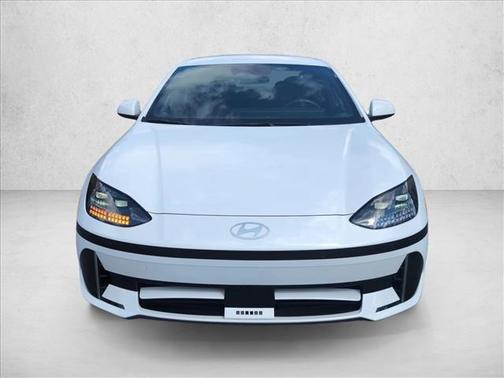 2024 Hyundai IONIQ 6 SE