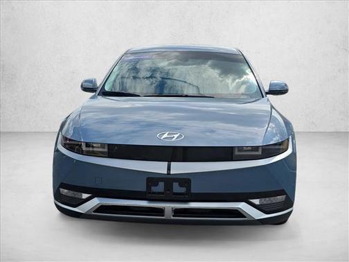 2024 Hyundai IONIQ 5 SE Standard Range