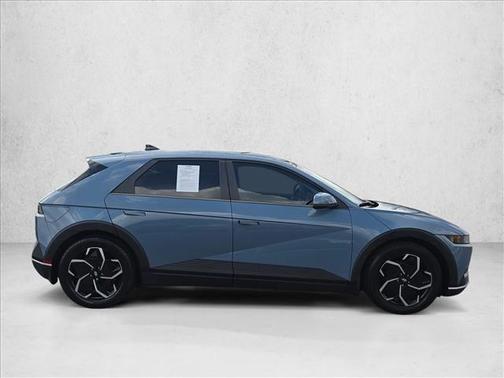 2024 Hyundai IONIQ 5 SE Standard Range