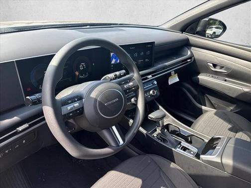 Phantom Black 2025 Hyundai SANTA CRUZ SE