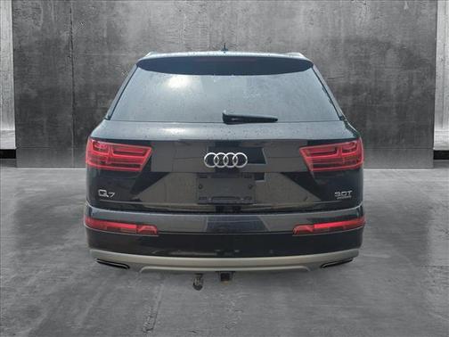 2017 Audi Q7 3.0T Premium