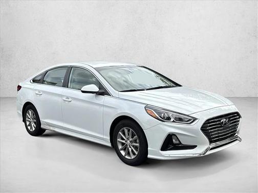 2018 Hyundai SONATA SE