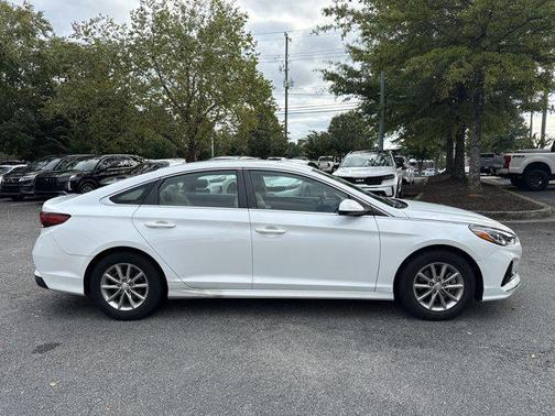 2018 Hyundai SONATA SE