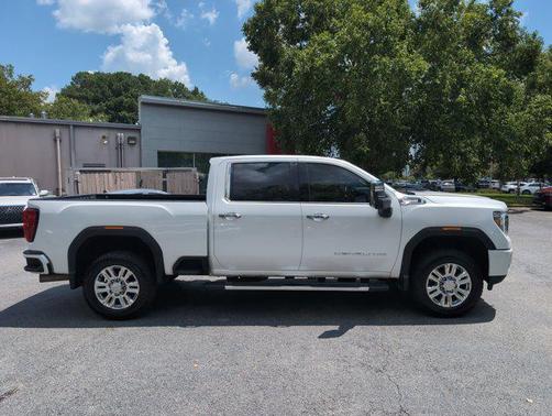 White 2021 GMC Sierra 2500 Denali