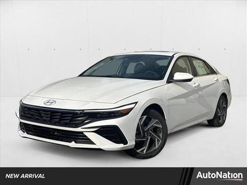 2025 Hyundai ELANTRA SEL
