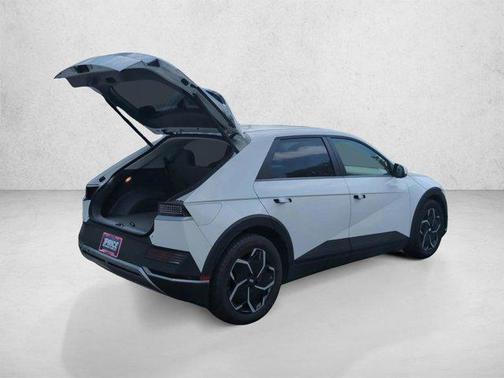 Atlas White 2024 Hyundai IONIQ 5 SEL