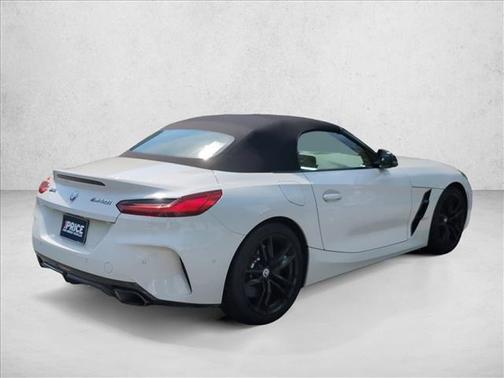 Alpine White 2022 BMW Z4 M40i