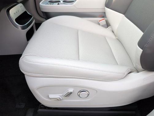 Snow White Pearl 2026 Hyundai IONIQ 9 SEL