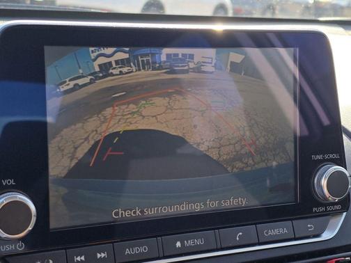 Glacier White 2025 Nissan Altima SV