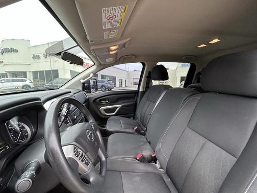 2018 Nissan Titan XD SV