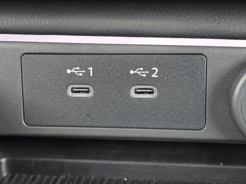 2t Emb Blk Roof 2026 Nissan Sentra SR