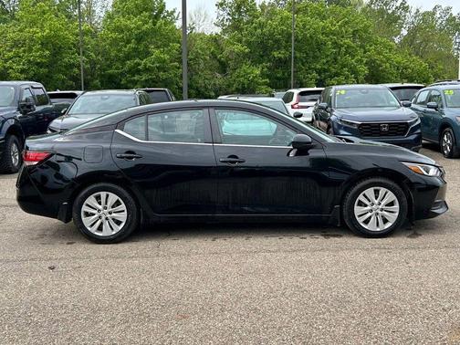 Black 2022 Nissan Sentra S