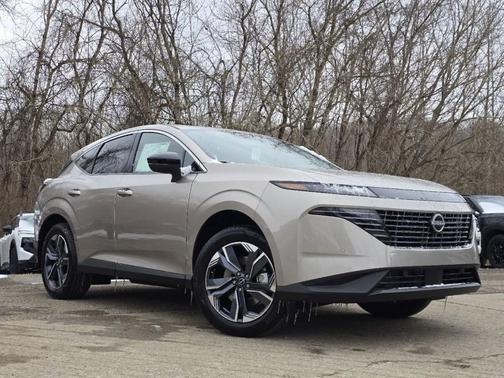 Champagne Silve 2026 Nissan Murano SL