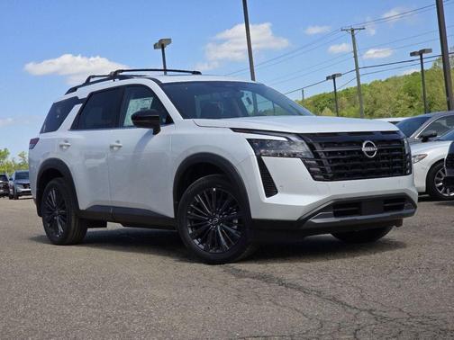 Everest White P 2026 Nissan Pathfinder SL