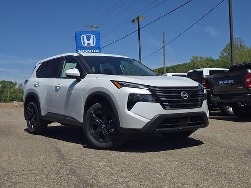 Pearl 2026 Nissan Rogue SV