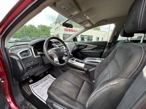 Red 2018 Nissan Murano S