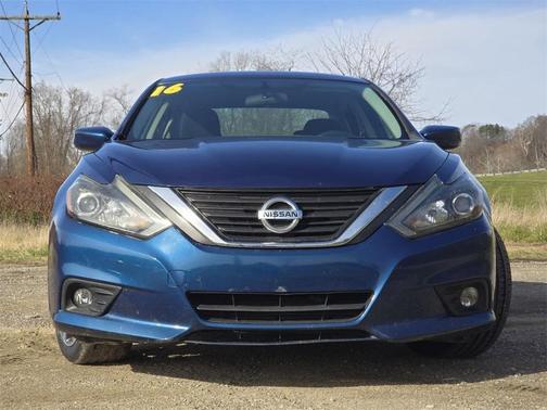 2016 Nissan Altima 2.5 SR