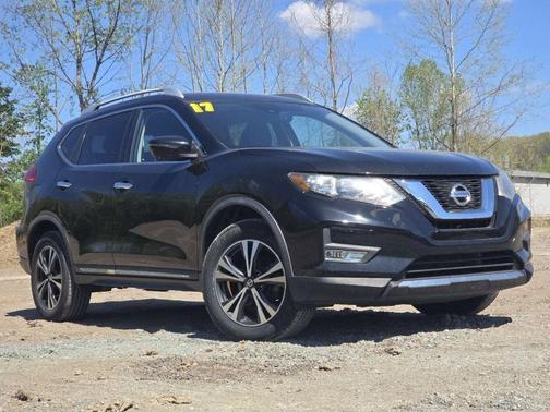Magnetic Black 2017 Nissan Rogue SL
