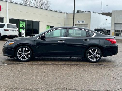 2016 Nissan Altima 2.5 SR