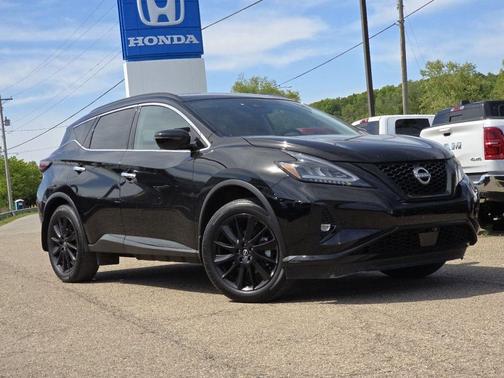 Black 2024 Nissan Murano SV