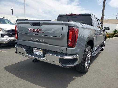 2025 GMC Sierra 1500 SLT