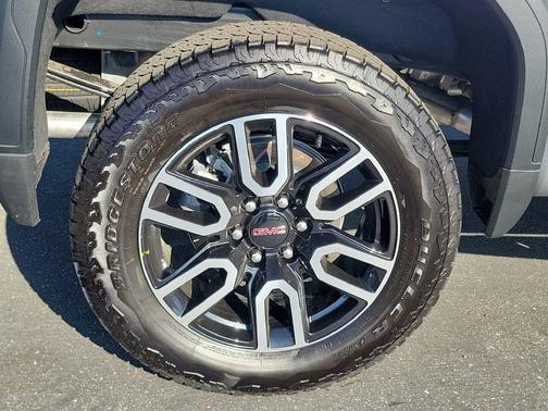 Sterling 2026 GMC Sierra 1500 AT4