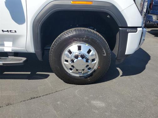 2026 GMC Sierra 3500 Denali