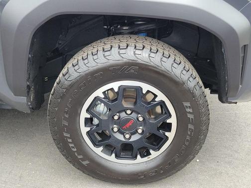 UNDERGROUND 2025 Toyota Tacoma TRD Off Road