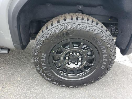Sterling 2026 GMC Sierra 1500 AT4X
