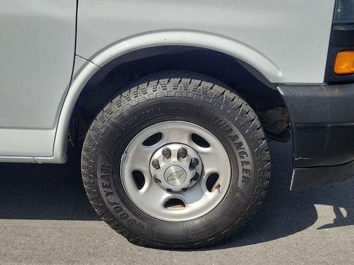 2020 Chevrolet Express 3500 LS