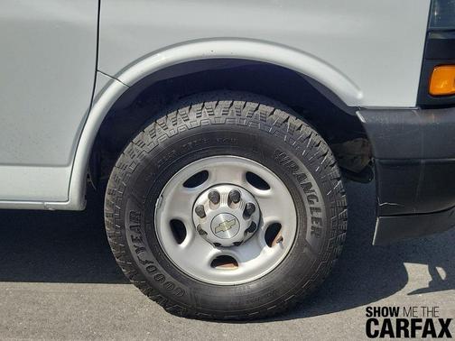 Summit White 2020 Chevrolet Express 3500 LS
