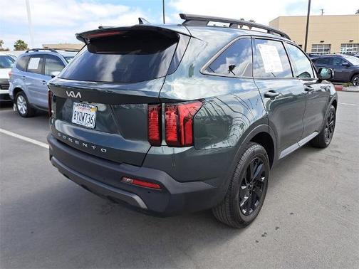 2022 Kia Sorento X-Line S
