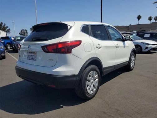 2018 Nissan Rogue Sport S